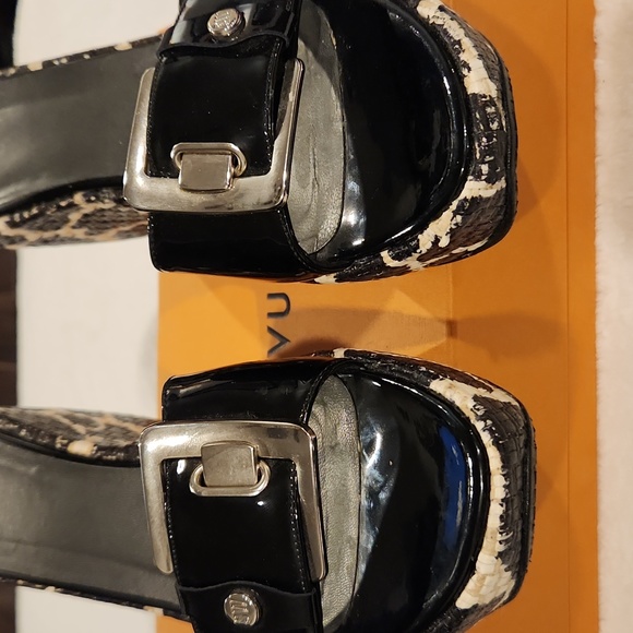 STUART WEITZMAN Platform Wedge Giraffe Print Mule Size 9 1/2 M - Picture 4 of 10